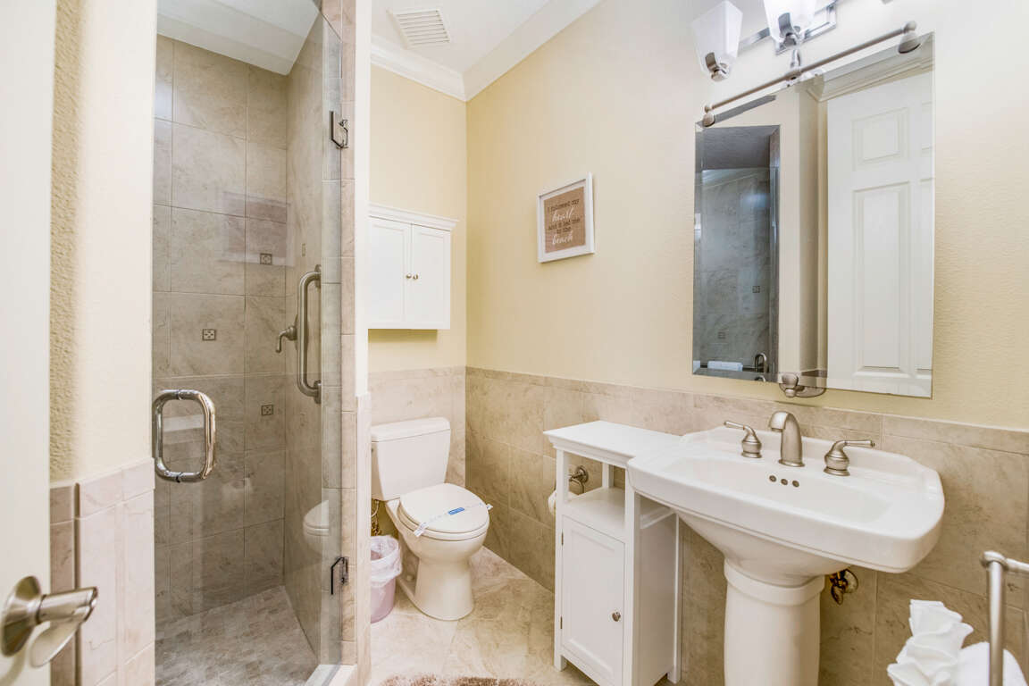 Tranquility Luxurious 4 Bedroom House for 12 Guests in St Armands Key, FL