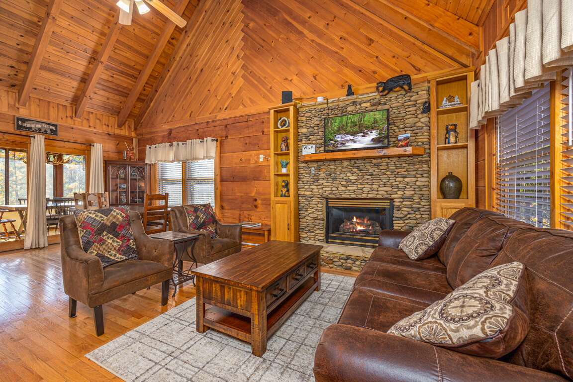 LeConte View 3 Bedroom Vacation Cabin For Rent Gatlinburg Tennessee