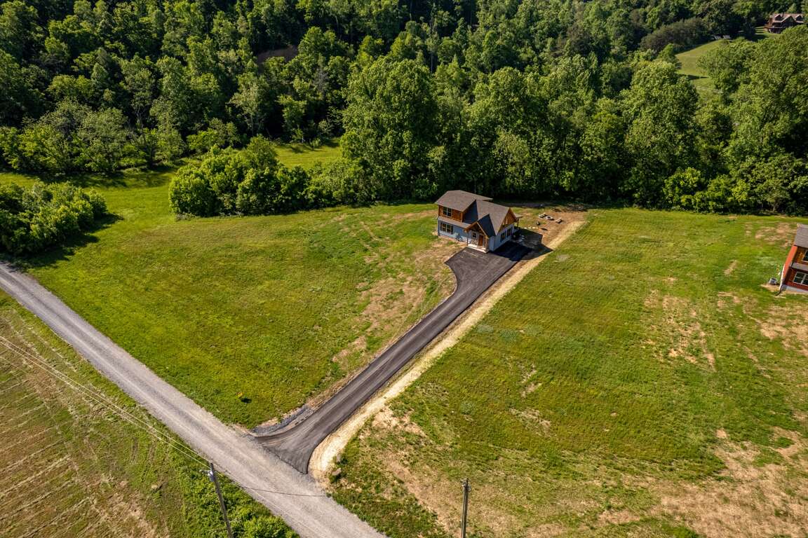 Happy Hideout 2 Bedroom Holiday Rental in Cosby TN (161036) Find Rentals