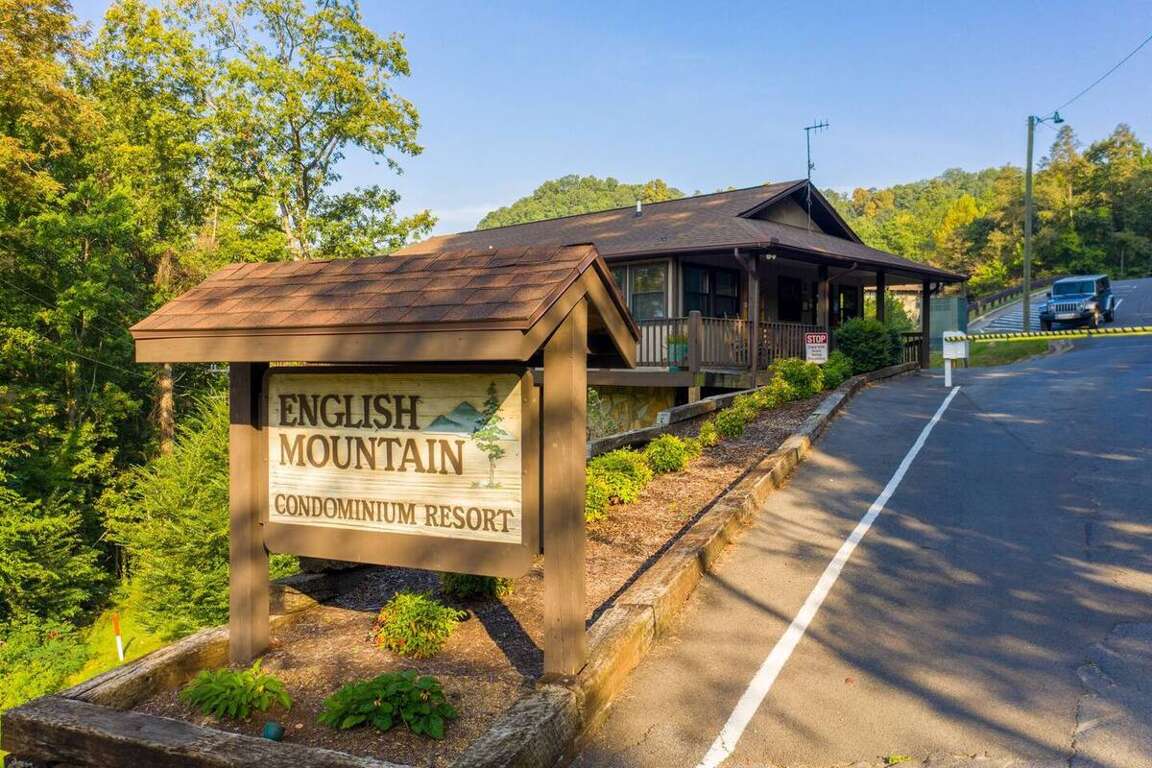 Magnolia Ridge Retreat Stylish PetFriendly Condo in Sevierville, TN