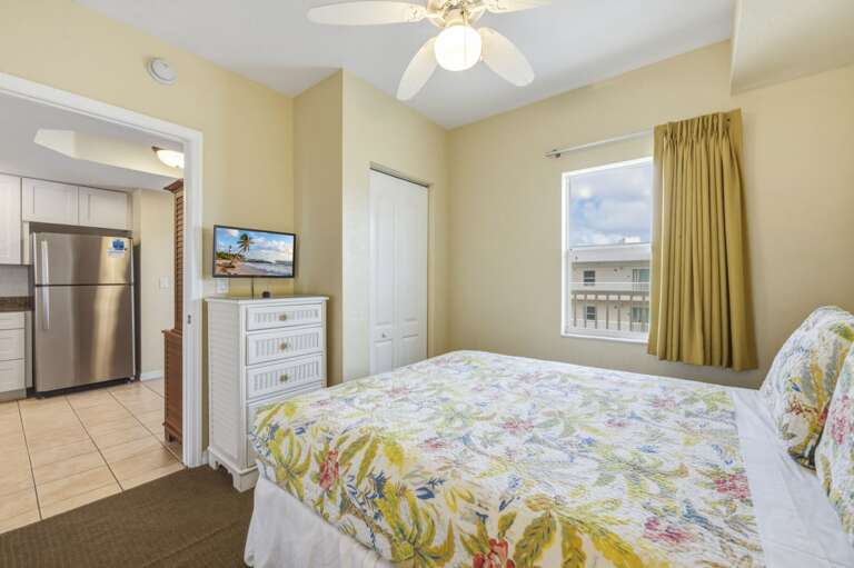 25-web-or-mls-12000 Gulf Blvd # 610-N-28.jpg