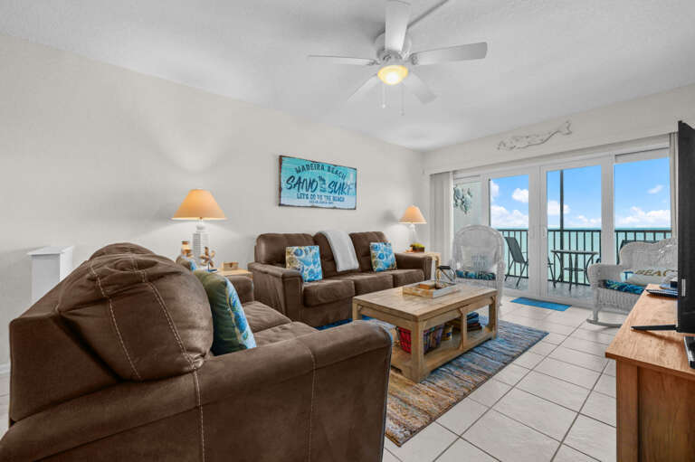 2-web-or-mls-13720 Gulf Blvd # 605-2.jpg