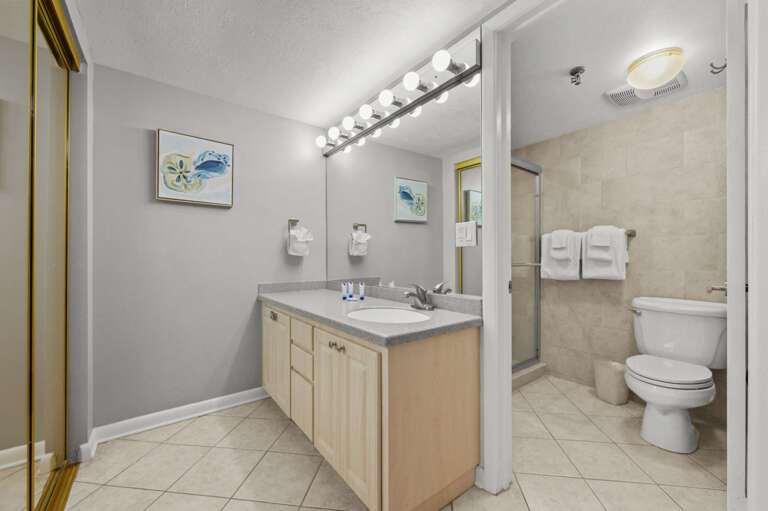 21-web-or-mls-13720 Gulf Blvd # 605-21.jpg