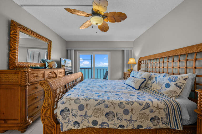 16-web-or-mls-13720 Gulf Blvd # 605-16.jpg