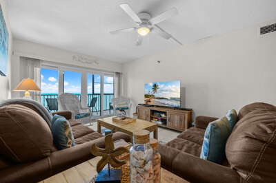 4-web-or-mls-13720 Gulf Blvd # 605-4.jpg