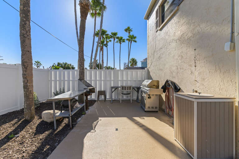 28-web-or-mls-14001 Gulf Blvd # 303-4-2.jpg