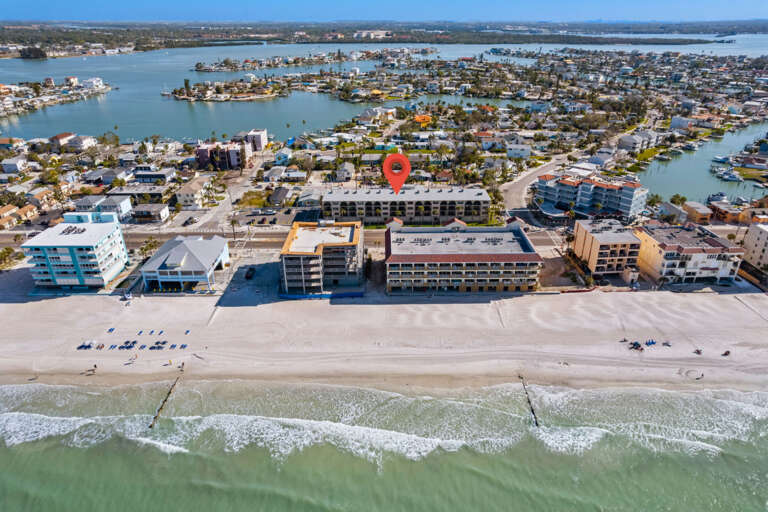 30-web-or-mls-14001 Gulf Blvd # 303-10-2.jpg