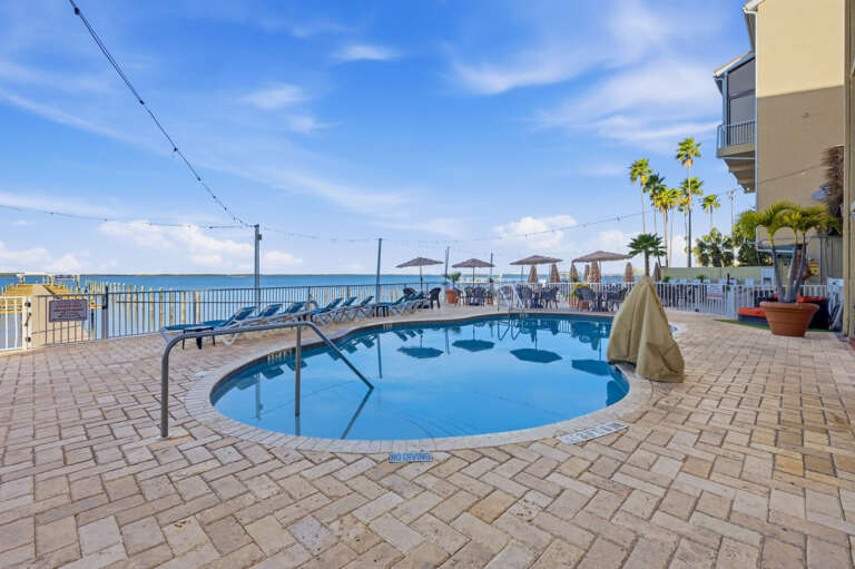 30-web-or-mls-1420 Bayshore Blvd #409-19.jpg