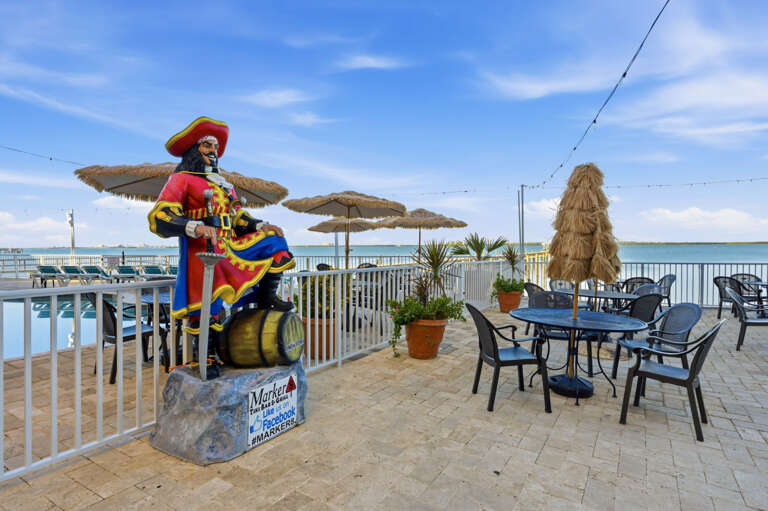 41-web-or-mls-1420 Bayshore Blvd #409-18.jpg