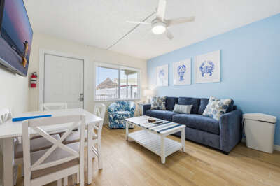 4-web-or-mls-14251 Gulf Blvd #3-6.jpg