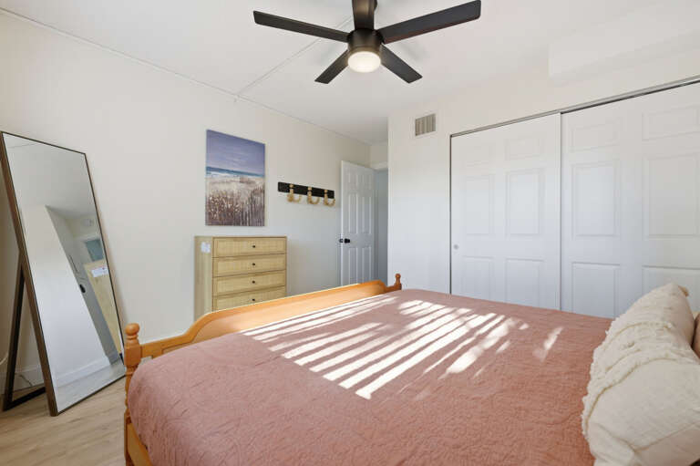 26-web-or-mls-14251 Gulf Blvd #5-11.jpg