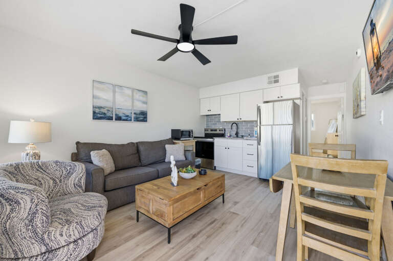 16-web-or-mls-14251 Gulf Blvd #5-2.jpg