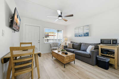 17-web-or-mls-14251 Gulf Blvd #5-3.jpg