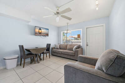 30-web-or-mls-14251 Gulf Blvd #6-3.jpg