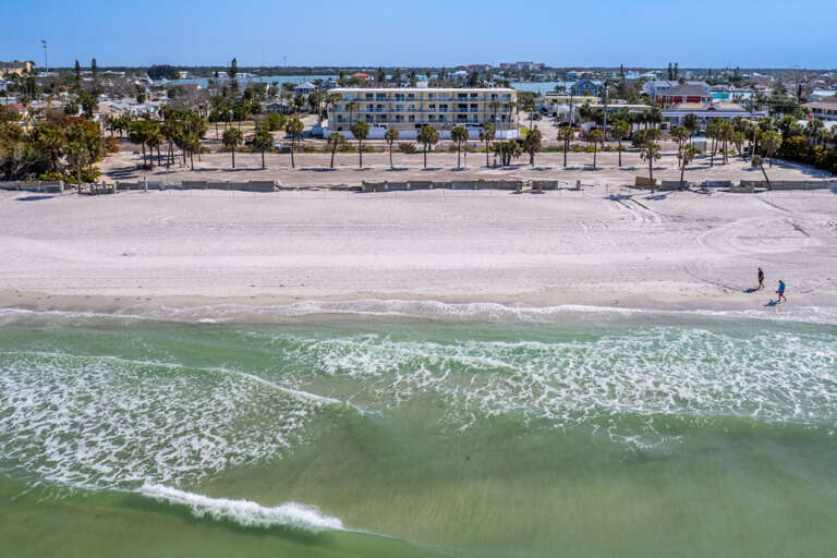 39-web-or-mls-14401 Gulf Blvd Apt #306-44.jpg