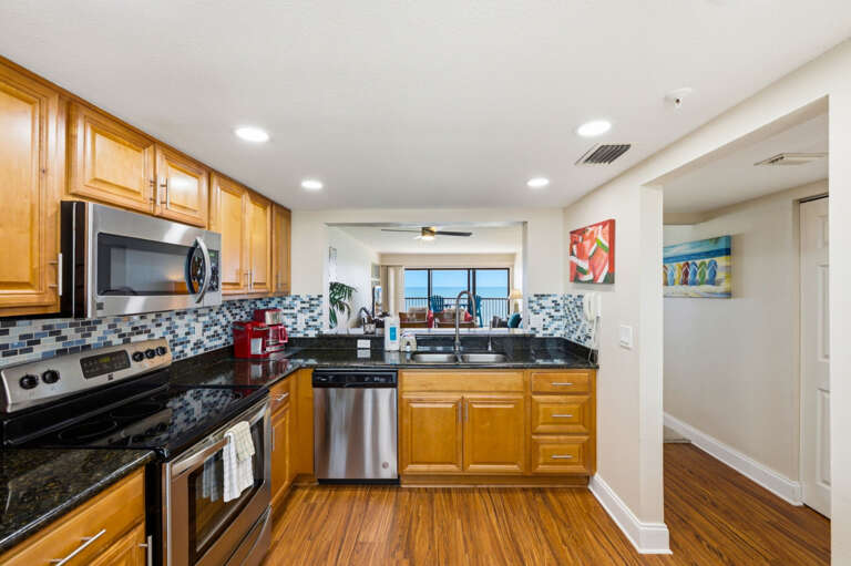 21-web-or-mls-15000 Gulf Boulevard #1107 - Interior-5.jpg