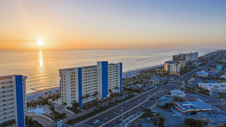 07_15000_Gulf_Blvd_11077_mls.jpg