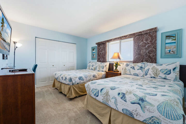 33-web-or-mls-15000 Gulf Boulevard #1107 - Interior-10.jpg