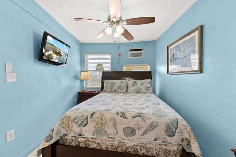 12-web-or-mls-17250 Gulf Blvd #0-2181