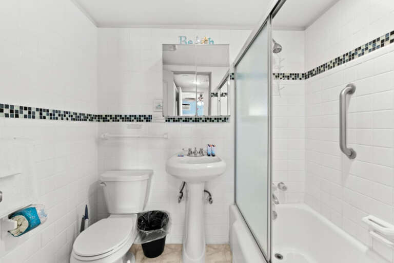 16-web-or-mls-17250 Gulf Blvd #0-2201