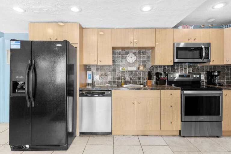 8-web-or-mls-17250 Gulf Blvd #0-2161