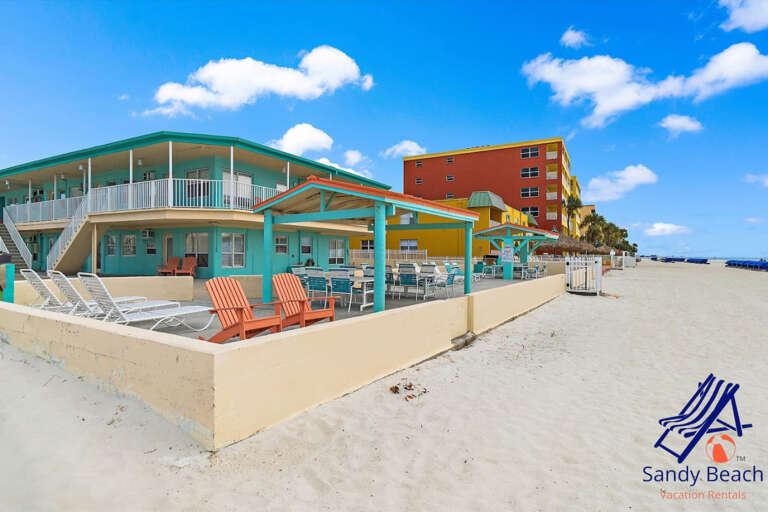 Shared Seating Area 6