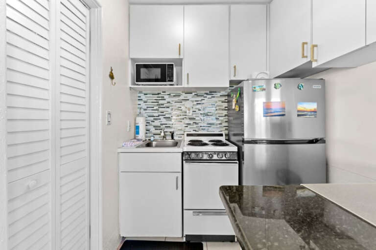 29-web-or-mls-17250 Gulf Blvd #24-2091