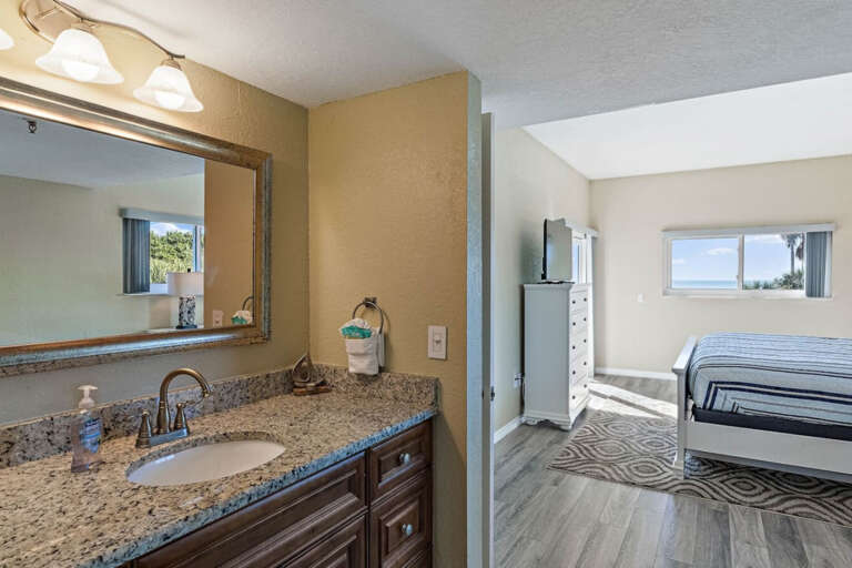 Master Ensuite Bathroom 2