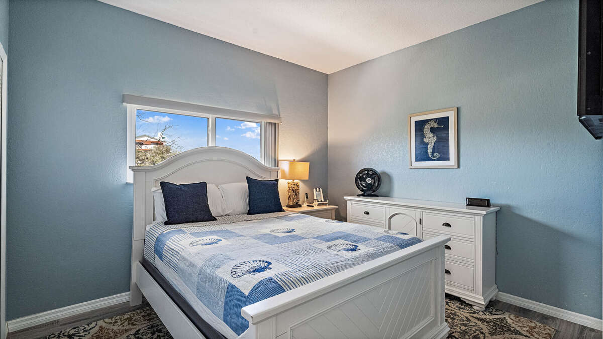 San Remo 207 Stunning 3 Bedroom Vacation Rental in Redington Shores