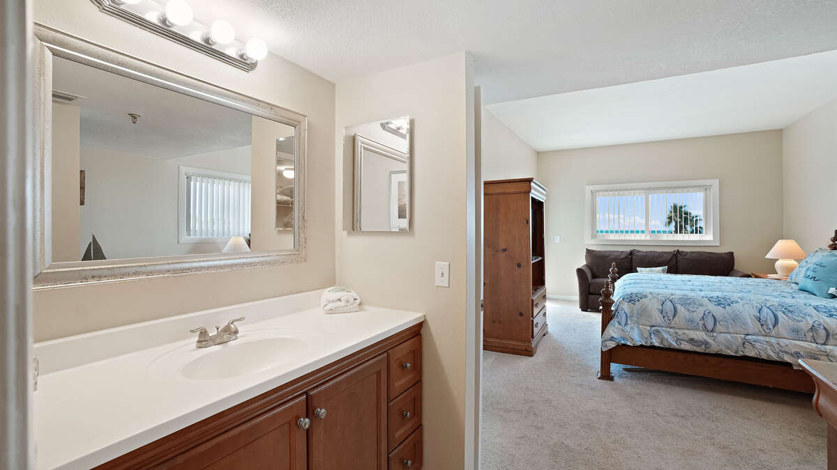 San Remo 307 Redington Shores, FL 3 Bedrooms Sleeps 8