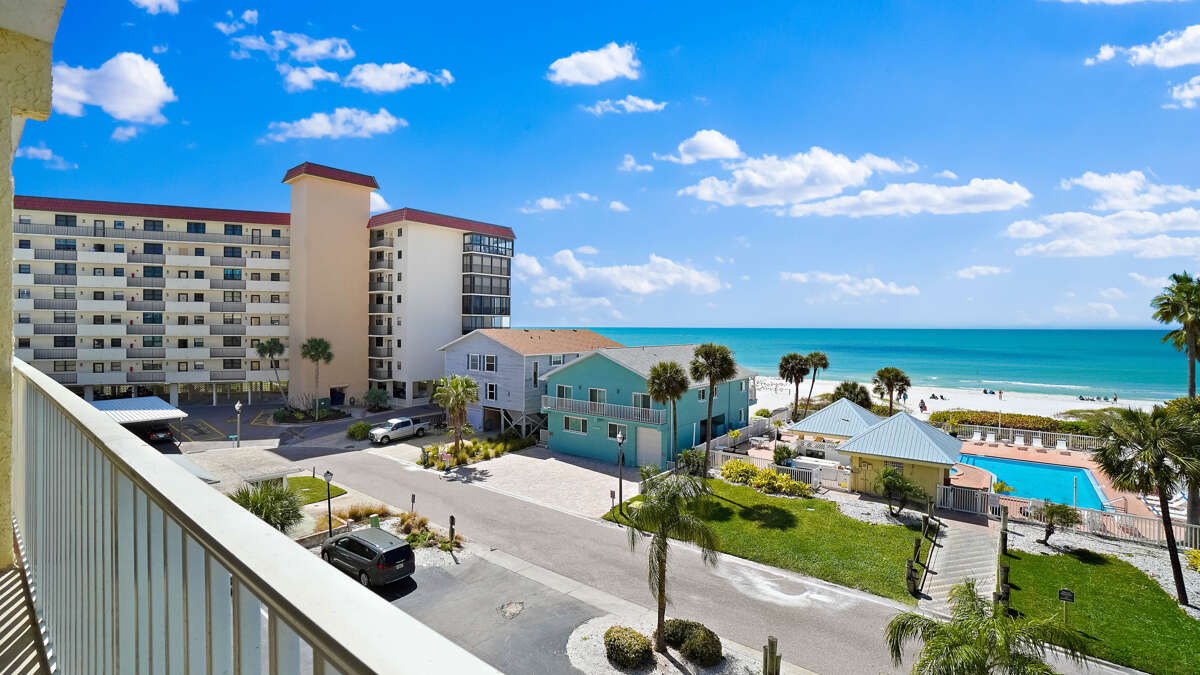 San Remo 307 Redington Shores, FL 3 Bedrooms Sleeps 8