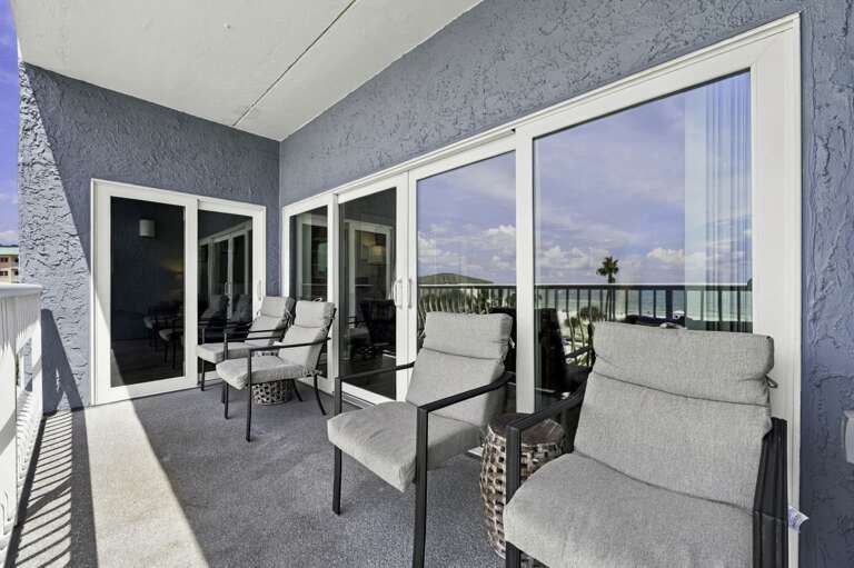 11-web-or-mls-18320 Gulf Blvd, Unit 307-18.jpg