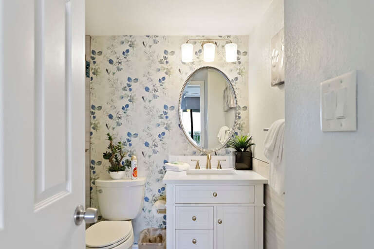 Guest Bathroom Guest Bathroom