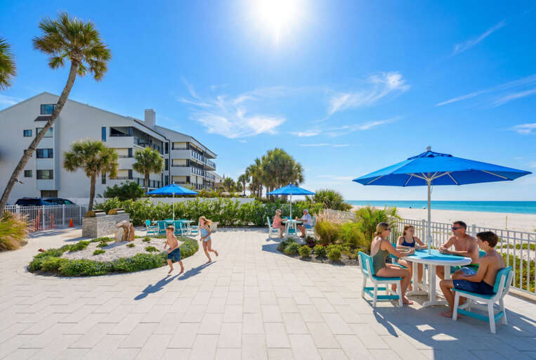 55-web-or-mls-20000 Gulf Boulevard #604 - Outdoor Area-13.jpg