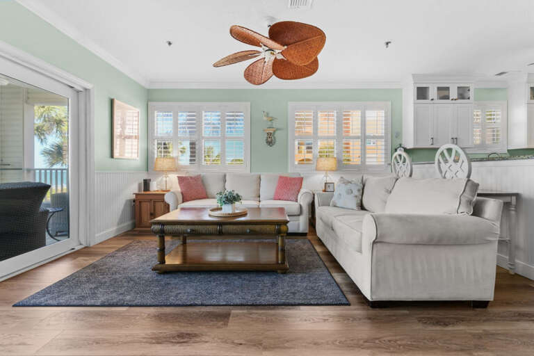 Living Area Living Area