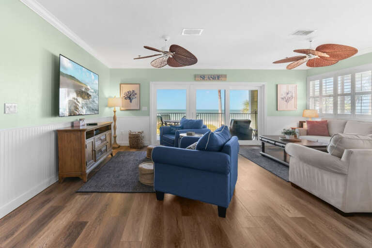 Living Area Living Area