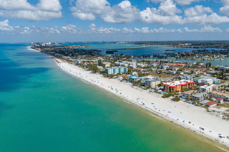 51-web-or-mls-2108 Beach Trail unit 202-7.jpg