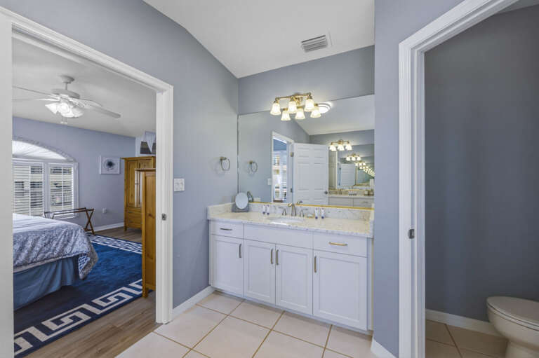 28-web-or-mls-2108 Beach Trail unit 202-34.jpg