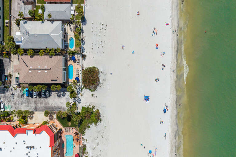 50-web-or-mls-2108 Beach Trail unit 202-9.jpg