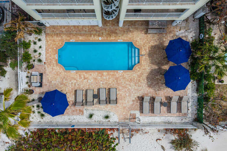 44-web-or-mls-2108 Beach Trail unit 202-11.jpg