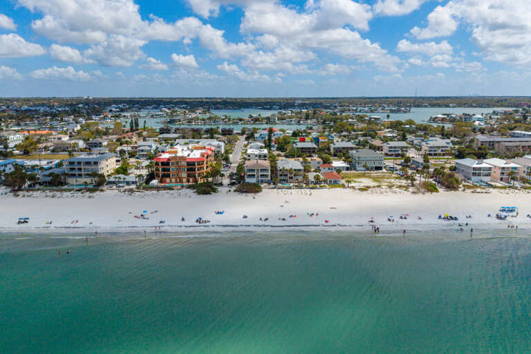 52-web-or-mls-2108 Beach Trail unit 202-6.jpg