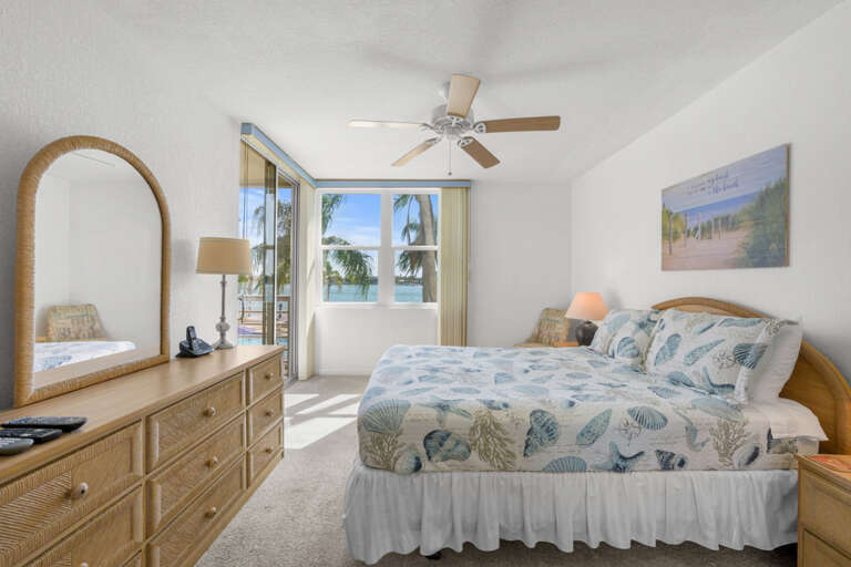 15-web-or-mls-5801 Bahia Del Mar Circle #212-23.jpg