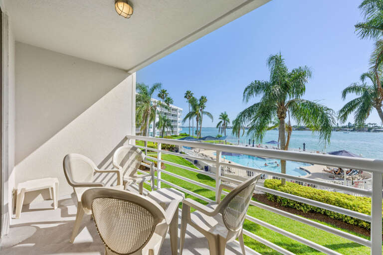 19-web-or-mls-5801 Bahia Del Mar Circle #212-1-2.jpg