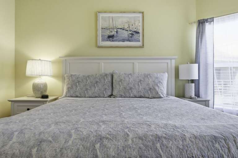 Master Bedroom (5).jpg