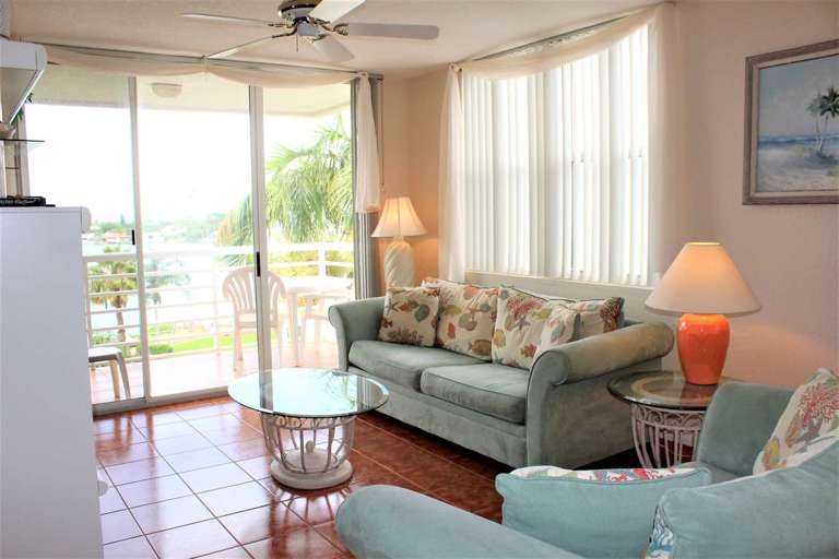 Bahia Vista 11-540: Isla Del Sol 2 Bedroom Vacation Condo Rental St Pete  Beach FL (152513) - Find Rentals