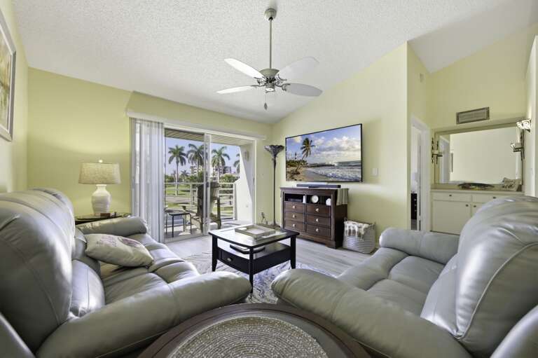 Living Area.jpg