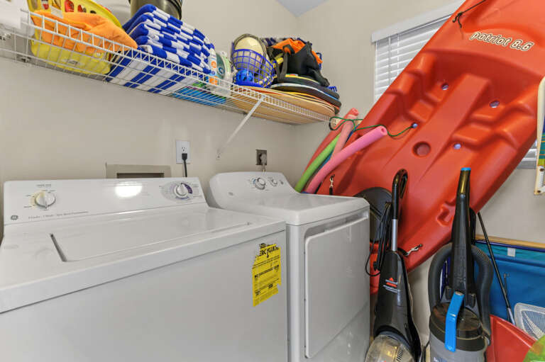 25-web-or-mls-6061 Bahia Del Mar Cir Apt 143-35.jpg