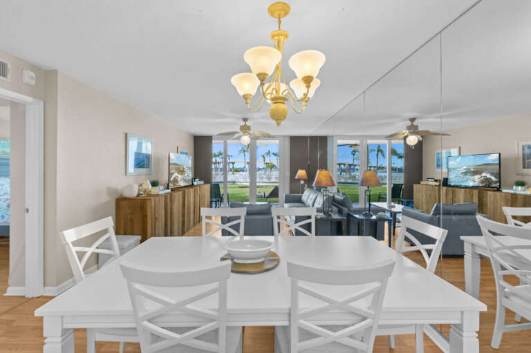 7-web-or-mls-6061 Bahia Del Mar Cir Apt 143-18.jpg