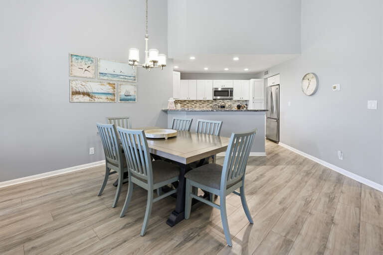 10-web-or-mls-6073 Bahia Del Mar Cir #229-6.jpg