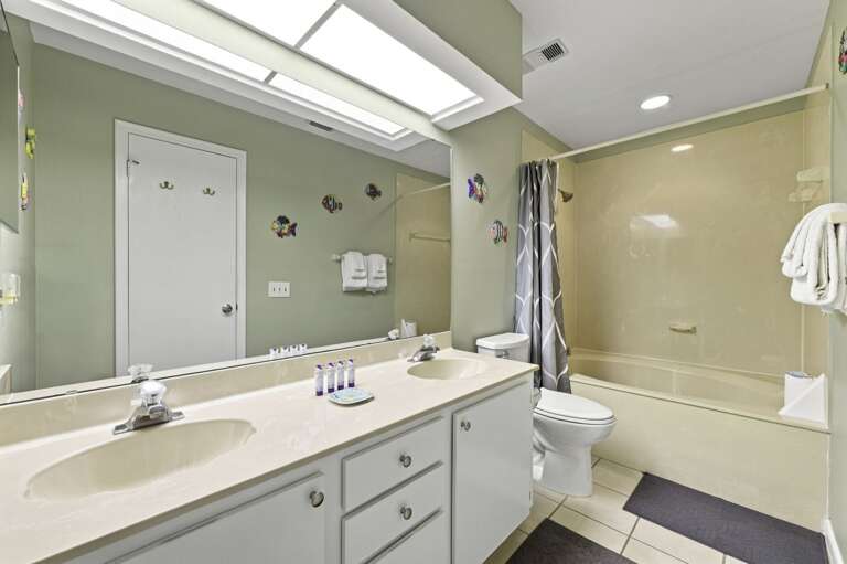 23-web-or-mls-6077 Bahia Del Mar Blvd #219-24.jpg